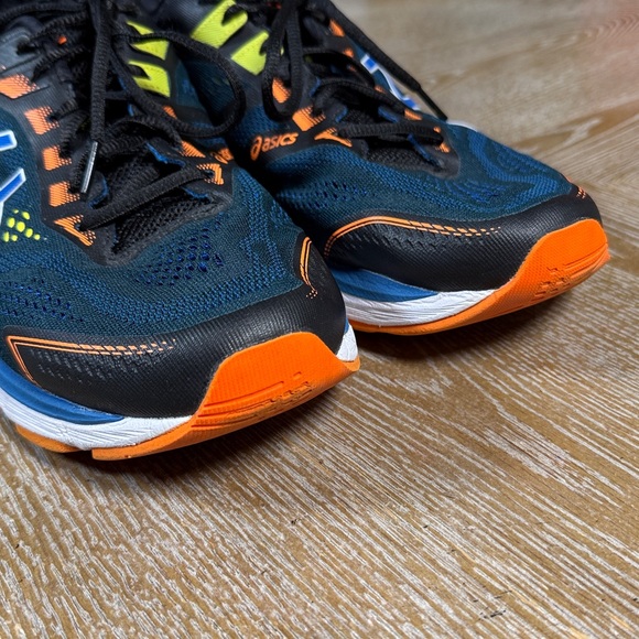 ASICS GT 2000 7 'Arise - Black Lake Drive' Black and Orange Running Sneakers 12 - Picture 3 of 9